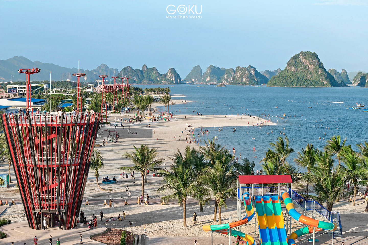 CHÙM ẢNH PHƯƠNG ĐÔNG VÂN ĐỒN MUA DU LỊCH